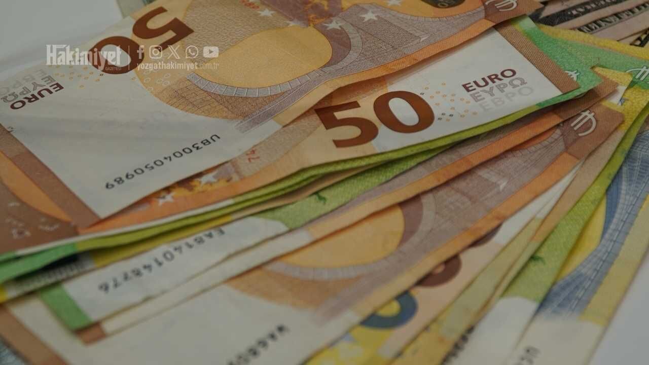 Yozgat’ta Döviz Piyasasında Son Durum: Dolar Yükseldi, Euro ve Sterlin Geriledi