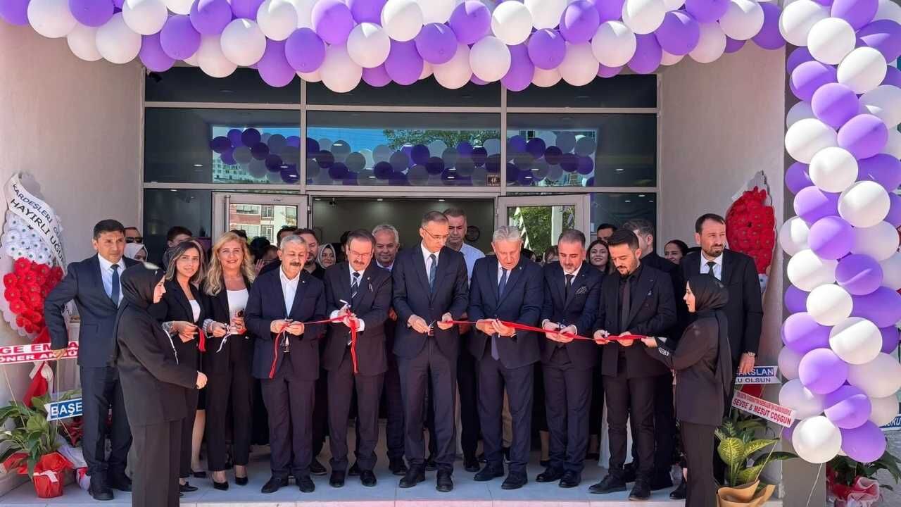 Yozgat’ta Eğitime Yeni Soluk Uğur Okulları Kampüsü Hizmete Açıldı (1)
