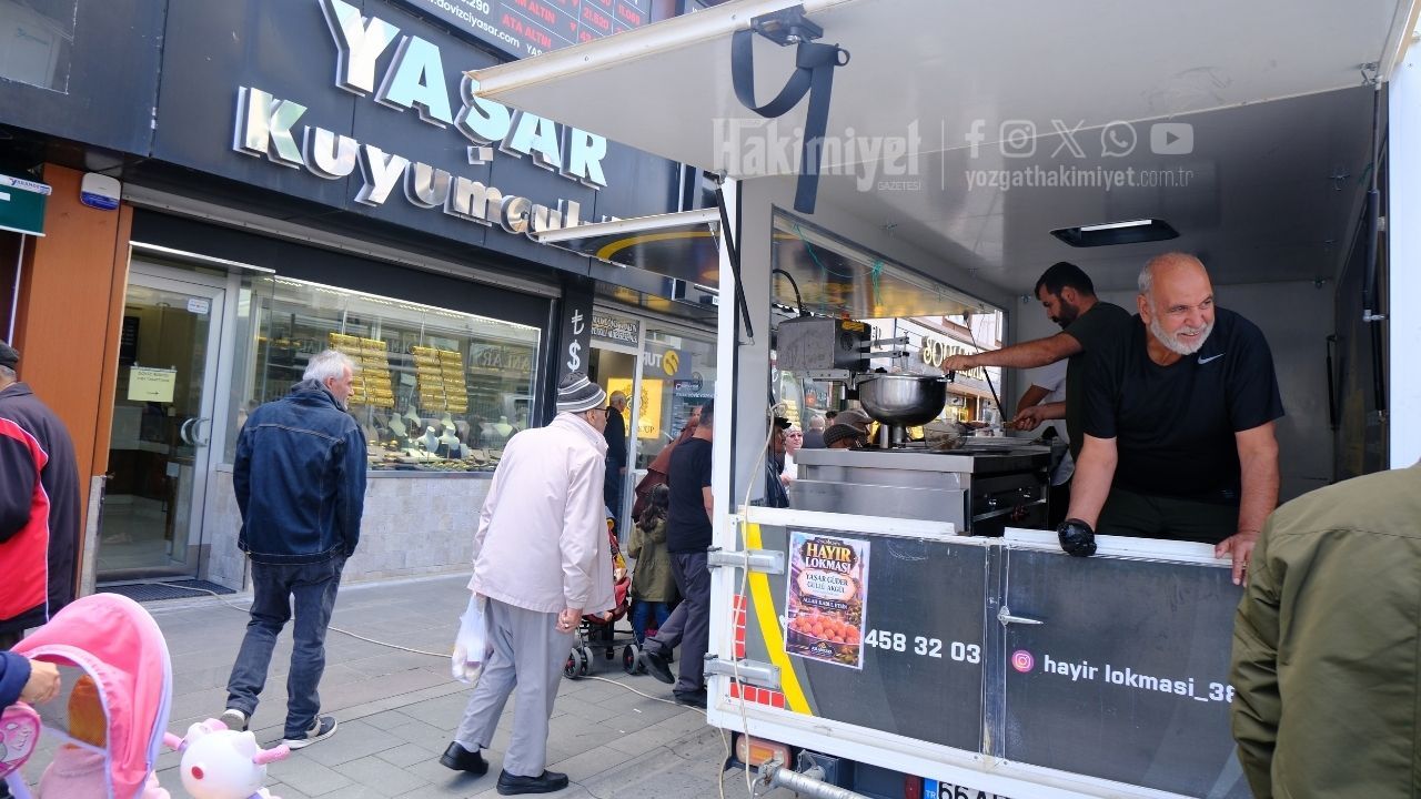 Yozgat’ta Hayır Lokması İkramı Vatandaşları Buluşturdu (4)