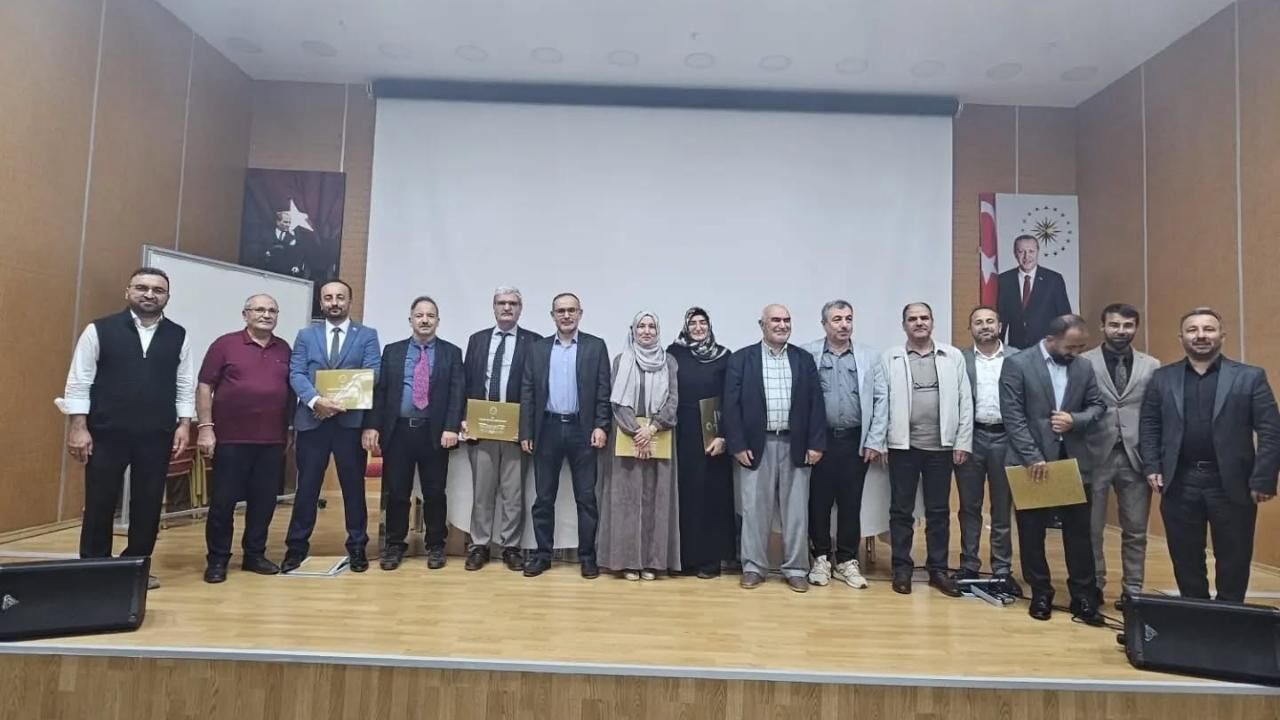 Yozgat'ta İlahiyat Öğrencilerine Kariyer Eğitimi Verildi (1)