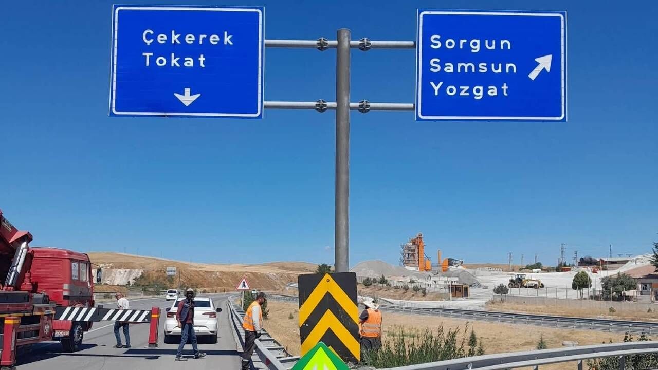 Yozgat’ta Kaçak Tütün Operasyonu! 8 Bin 400 Makaron Ve 11 Kilo Tütün Ele Geçirildi (1)