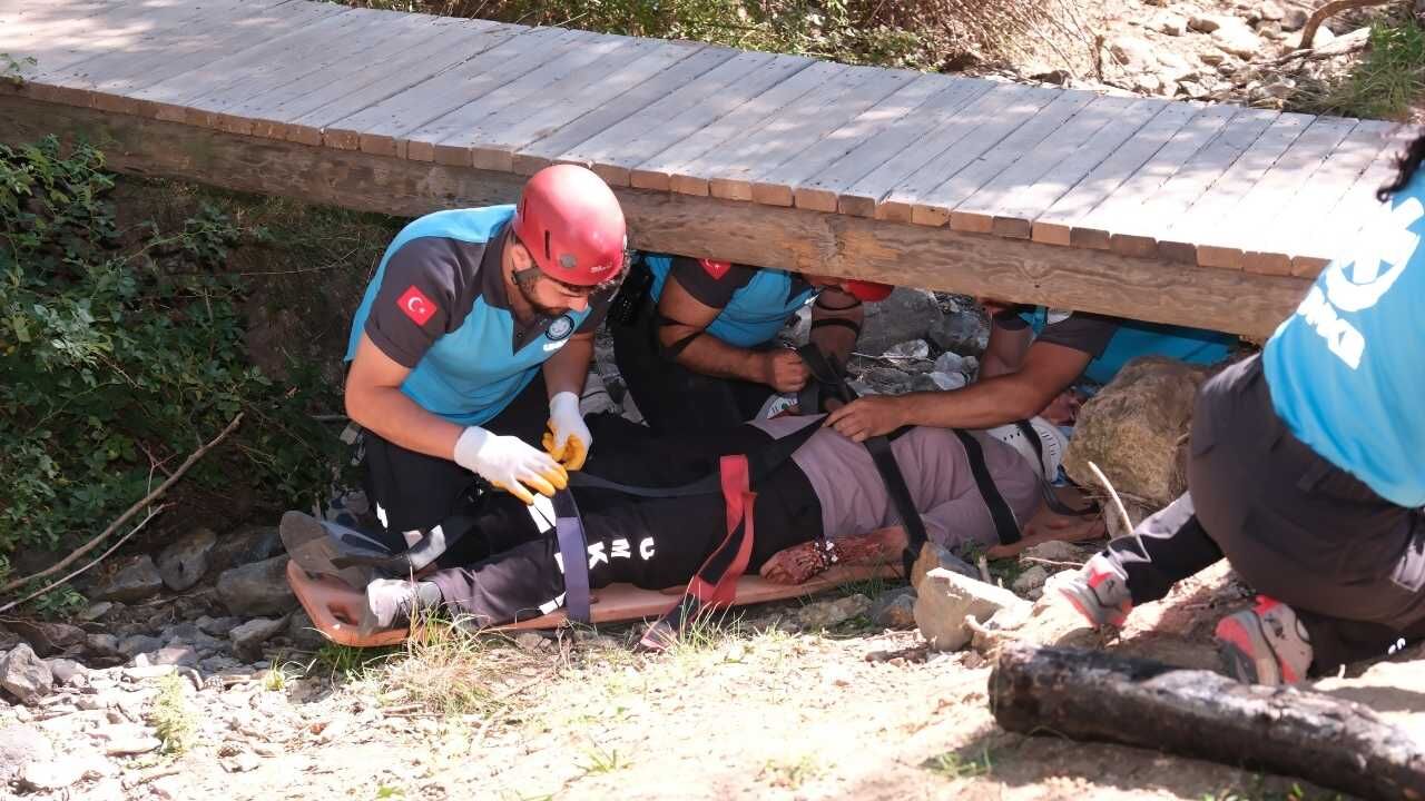 Yozgat'ta Nefes Kesen Umke Tatbikatı Baraj Patladı, Ekipler Zamanla Yarıştı (7)