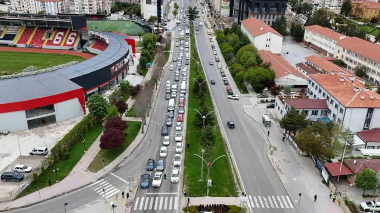 Yozgat'ta Nüfus Aynı Kaldı, Taşıt Sayısı Patladı (4)