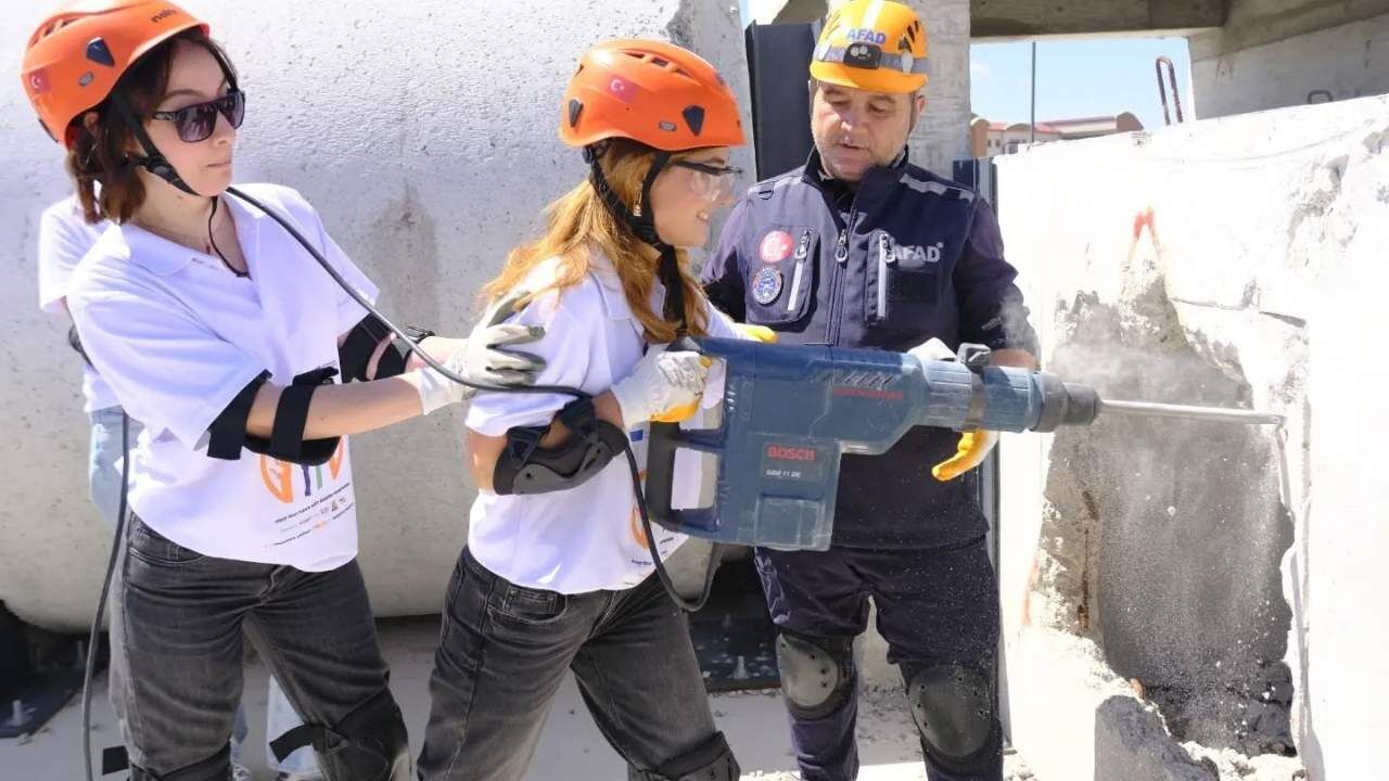 Yozgat’ta Uluslararası Gönüllülere Afad’dan Arama Kurtarma Eğitimi