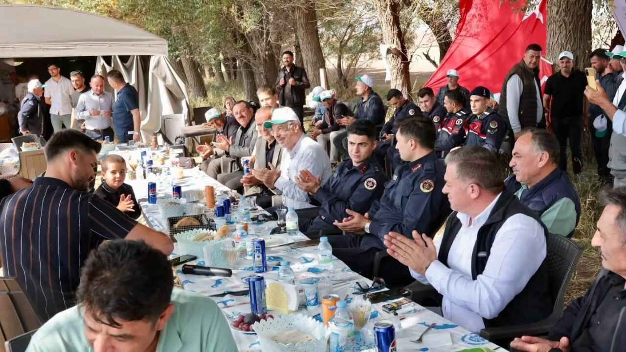 Boğazlıyan Başhoroz Köyü’nde Pancar Hasadı Heyecanı!