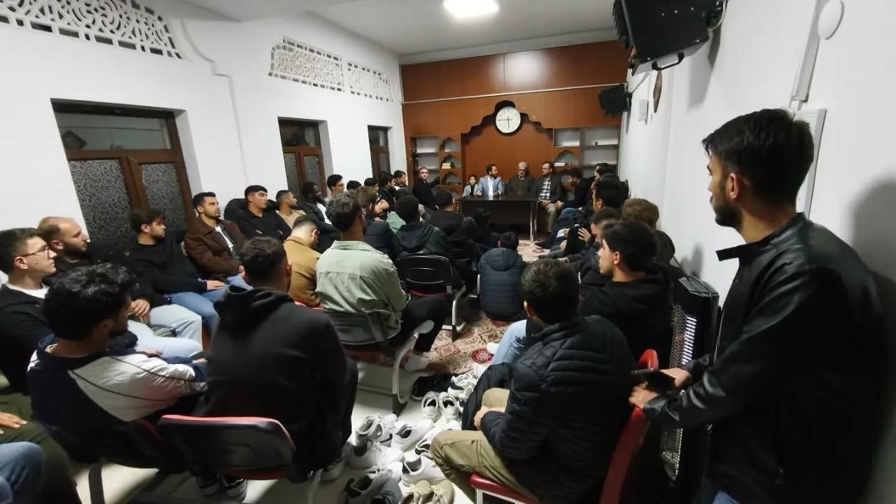 Bozok Üniversitesi Diyanet Gençlik Merkezi’nde Anlamlı Sohbet (2)