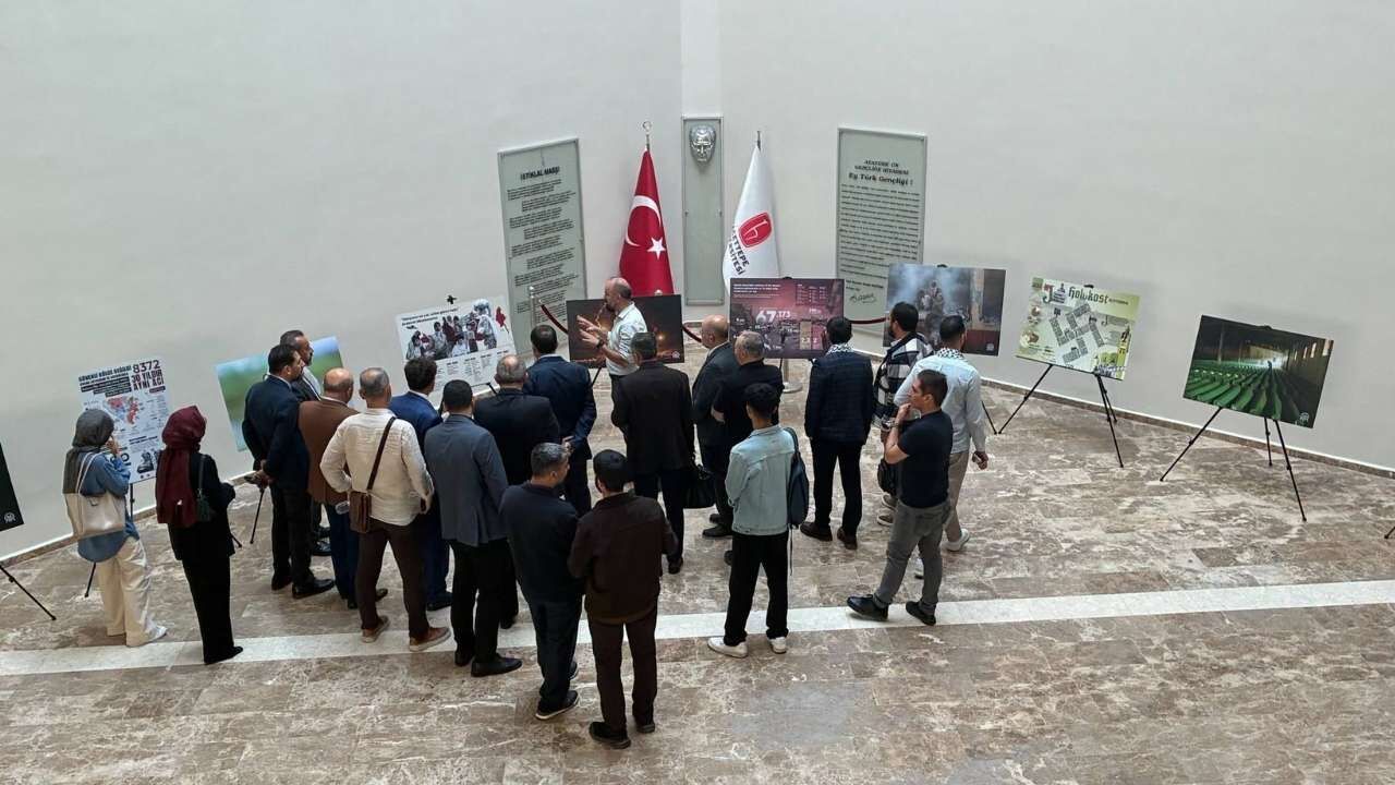Bozok Üniversitesi’nin Soykırımlar Tarihi Ve Gazze Sergisi Ankara’da Açıldı (1)