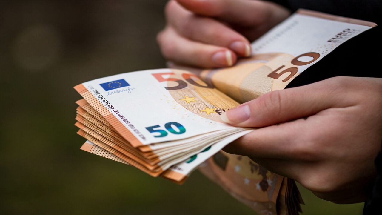 Euro 55 Tl Sınırında Yozgat'ta Döviz Alacaklar Dikkat (1)