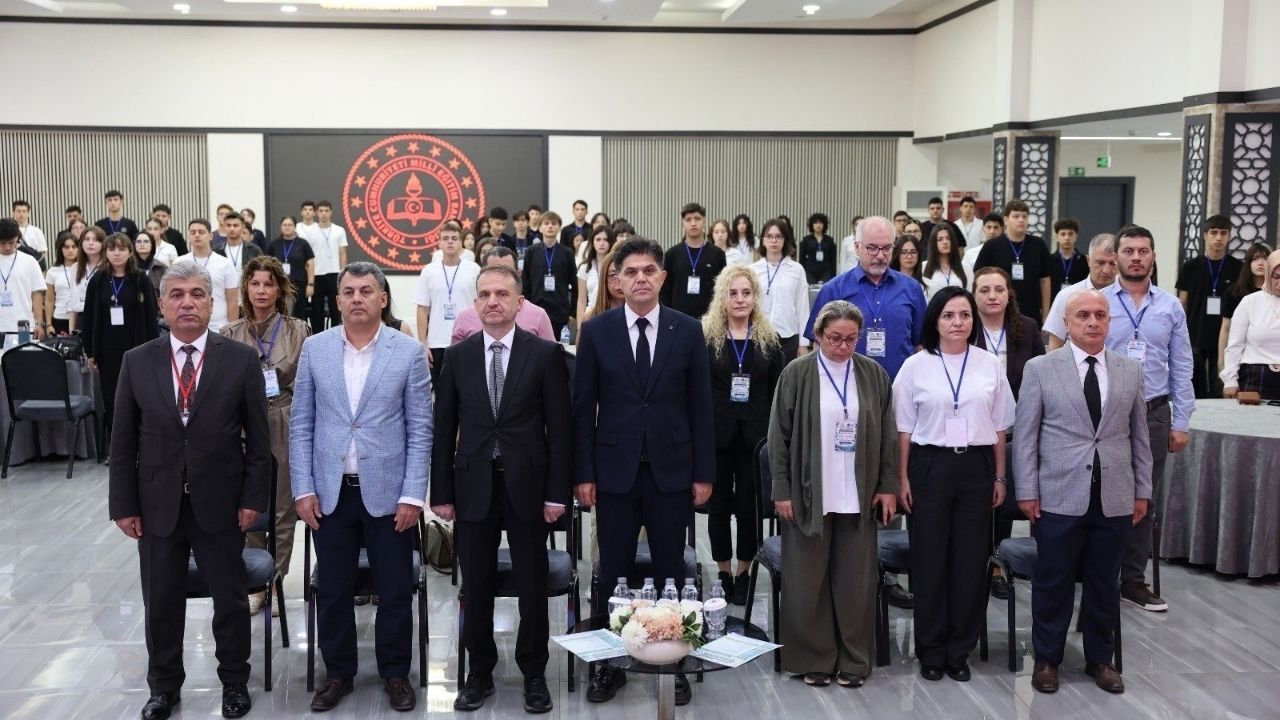 Geleceğimizi Tehdit Eden Büyük Tehlike! Yozgatlı Akademisyen Mersin'deki Zirvede Tek Tek Anlattı (4)