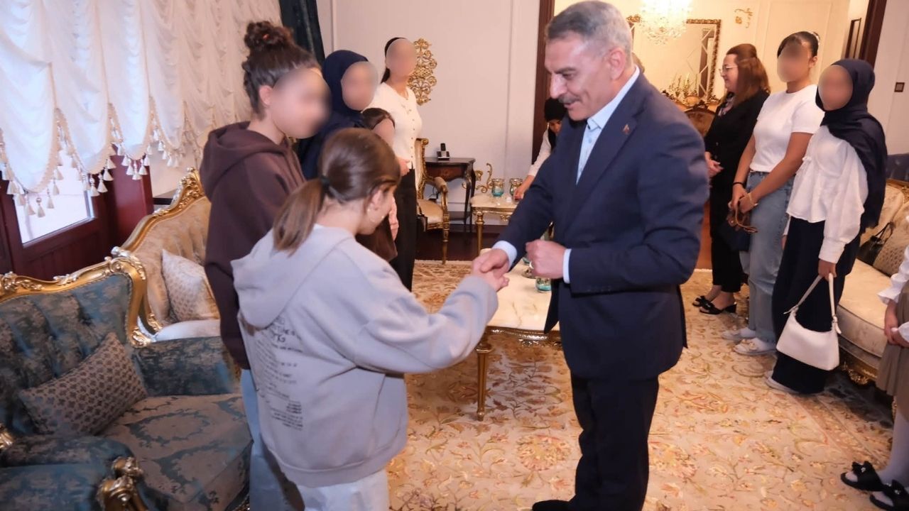 Gönüllere Dokunan Misafirperverlik! Yozgat Valiliği Konutunda Anlamlı Buluşma (4)