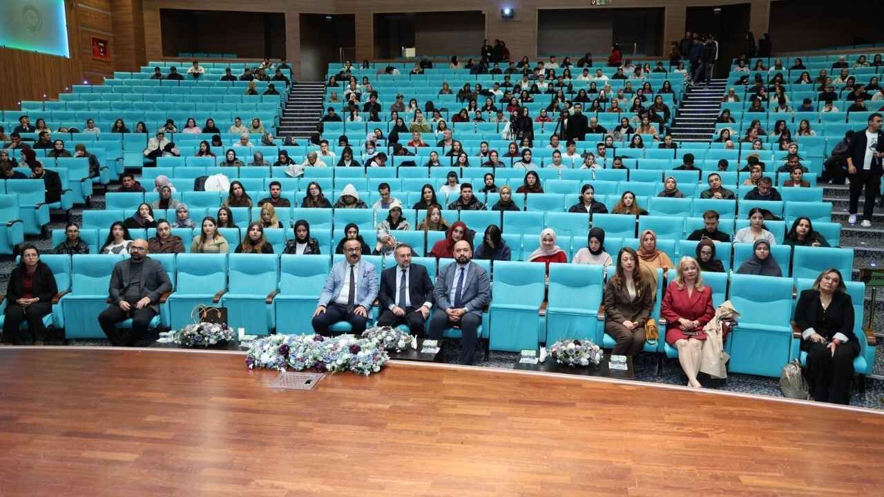 Kari̇yerfest'26 Yozgat Bozok Üniversitesi'nde Sürüyor (1)