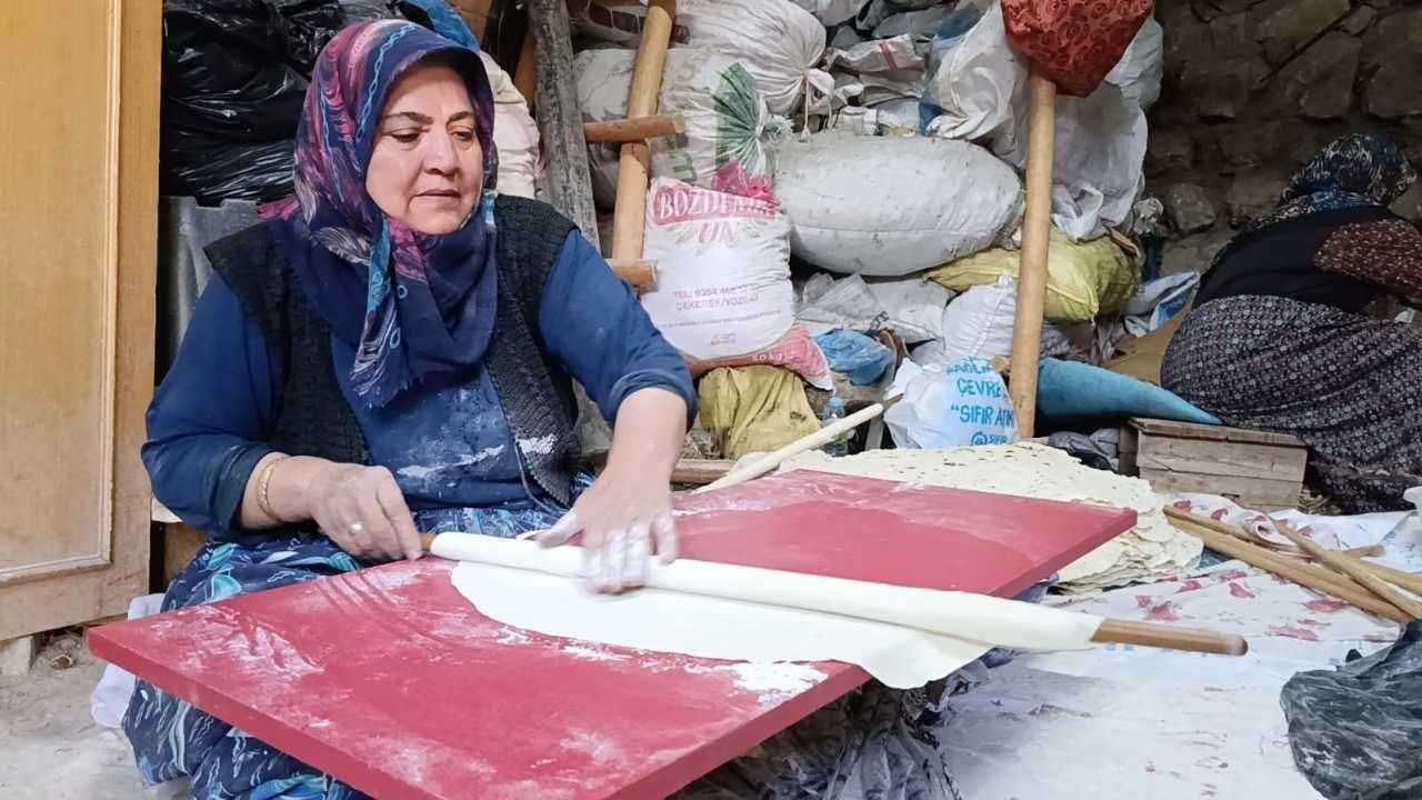 Ne Fırından Alıyorlar Ne De Geleneği Unutuyorlar! Yozgat’ta Yufka Mesaisi (1)