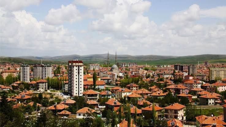 Yozgat Sorgun'da İş Yeri Açmak İsteyenlere Fırsat: Belediyeden Kiralık Dükkan!
