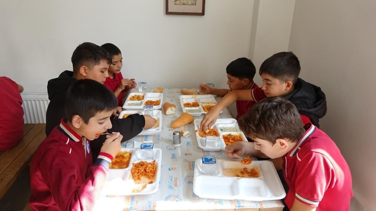 Sorgun Aşevi 7'Den 70'E Karın Doyuruyor (2)