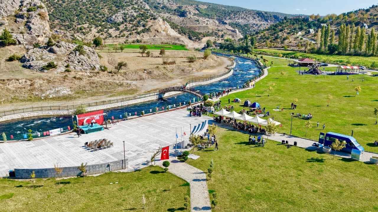 Türk Sağlık Sen Üyeleri Çekerek’te Stres Attı (1)