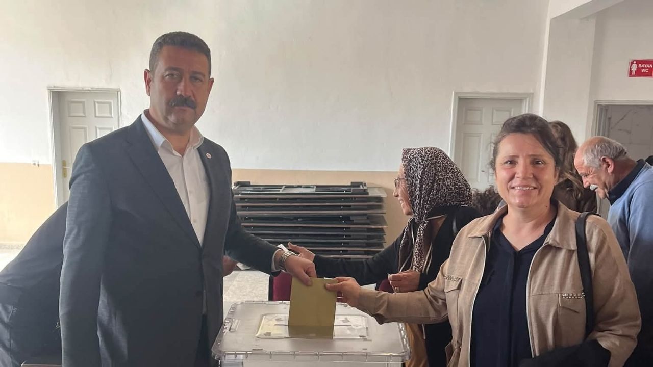 Yeni Parti Çayıralan İlçesinde Kongresini Yaptı (1)