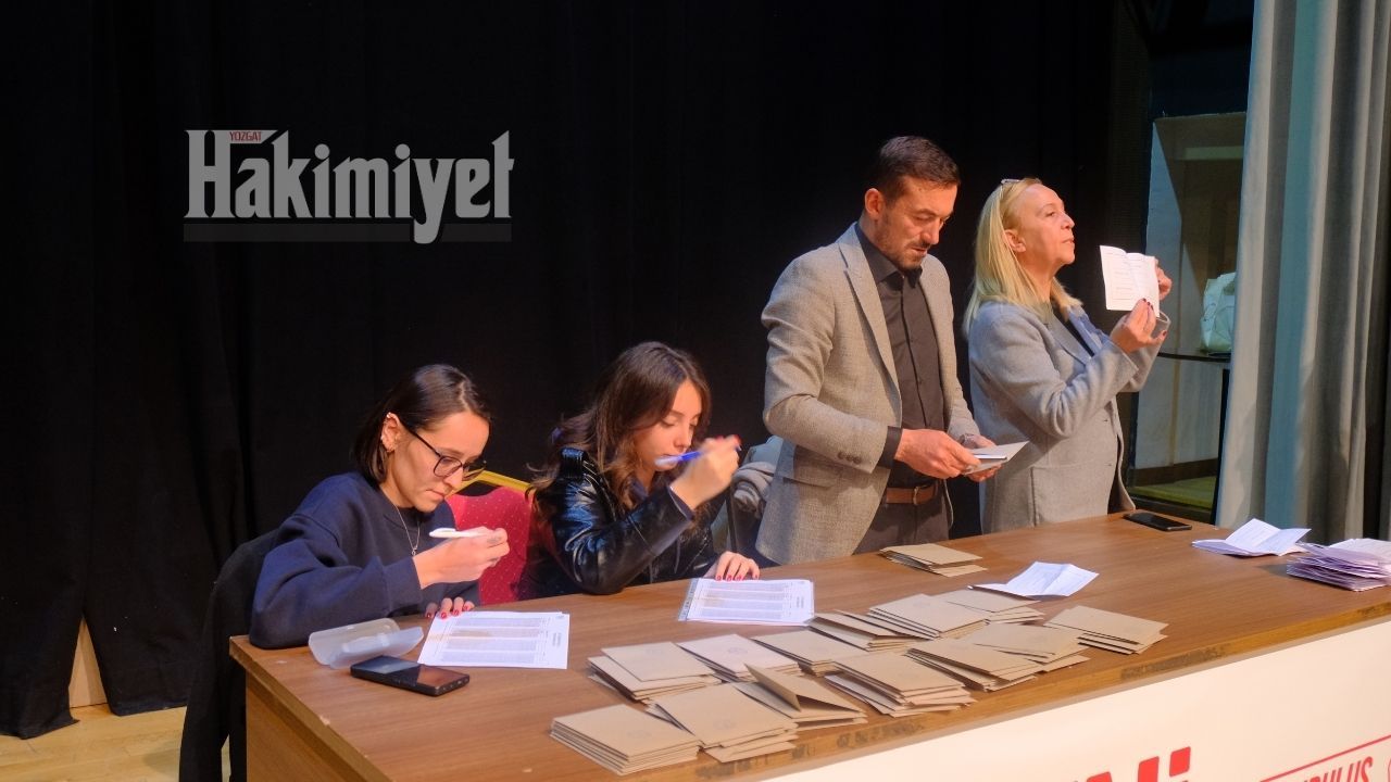 Yeni Parti Yozgat İl Kongresinde Sandıklar Açılıyor Abdullah Yaşar Önde (5)