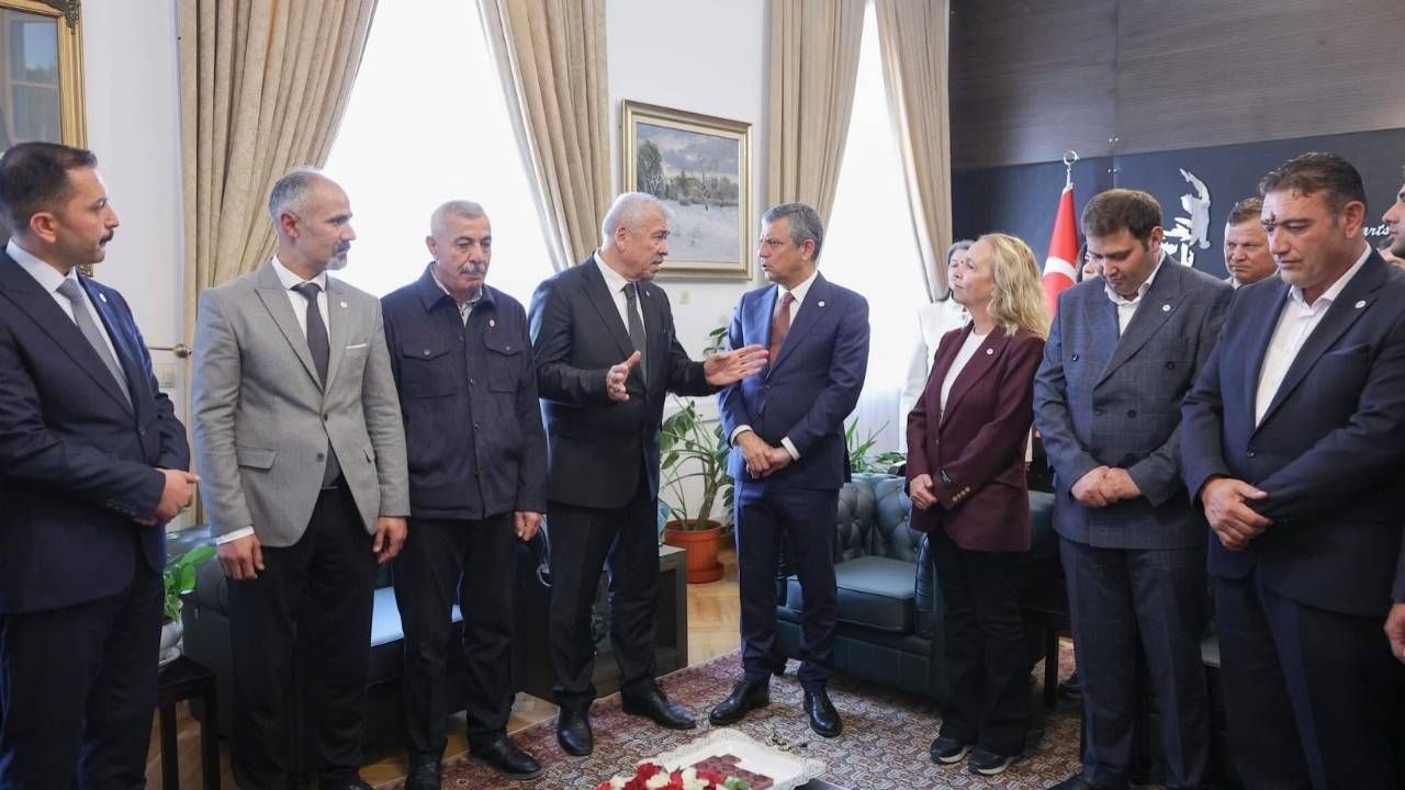 Yeni̇ Parti Yozgat Teşkilatından Özgür Özel’e Ziyaret