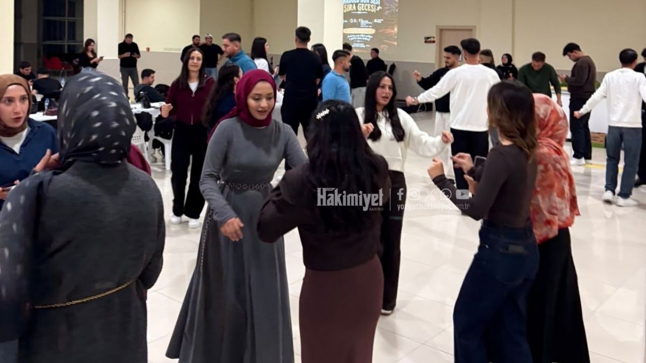 Yöbü’de Sıra Gecesi Coşkusu Farklı Şehirlerden Gelen Öğrenciler Aynı Sofrada Buluştu (2)