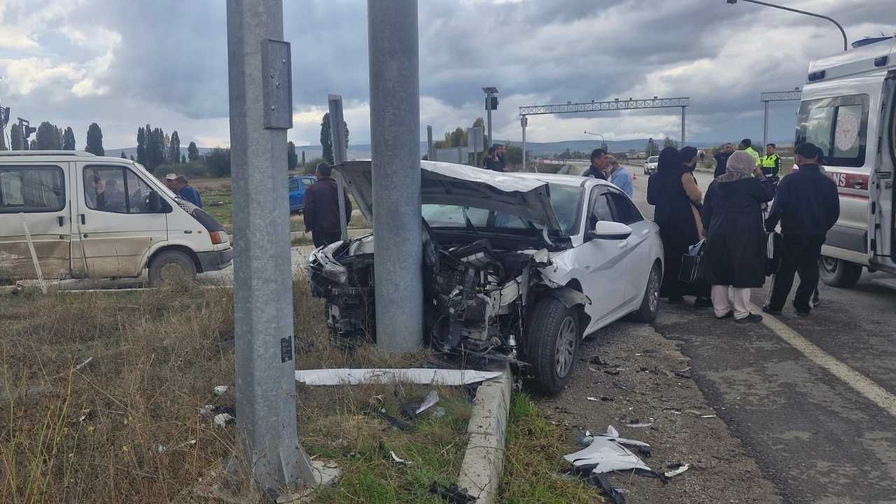 Yozgat Aydıncık İstikametinde Trafik Kazası (2)