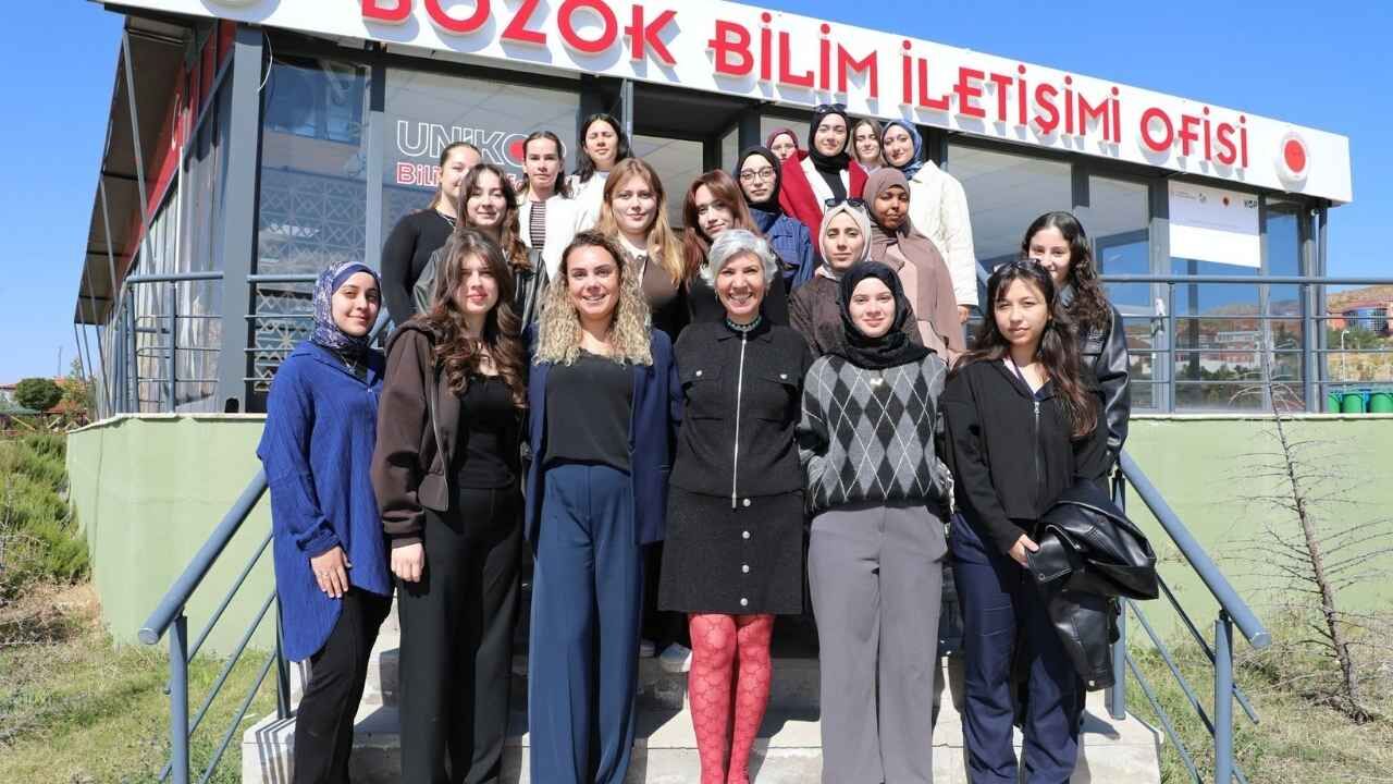 Yozgat Bozok Üniversitesi’nde Genç Kadınların Dijital Dünyadaki Gücü Ele Alındı!
