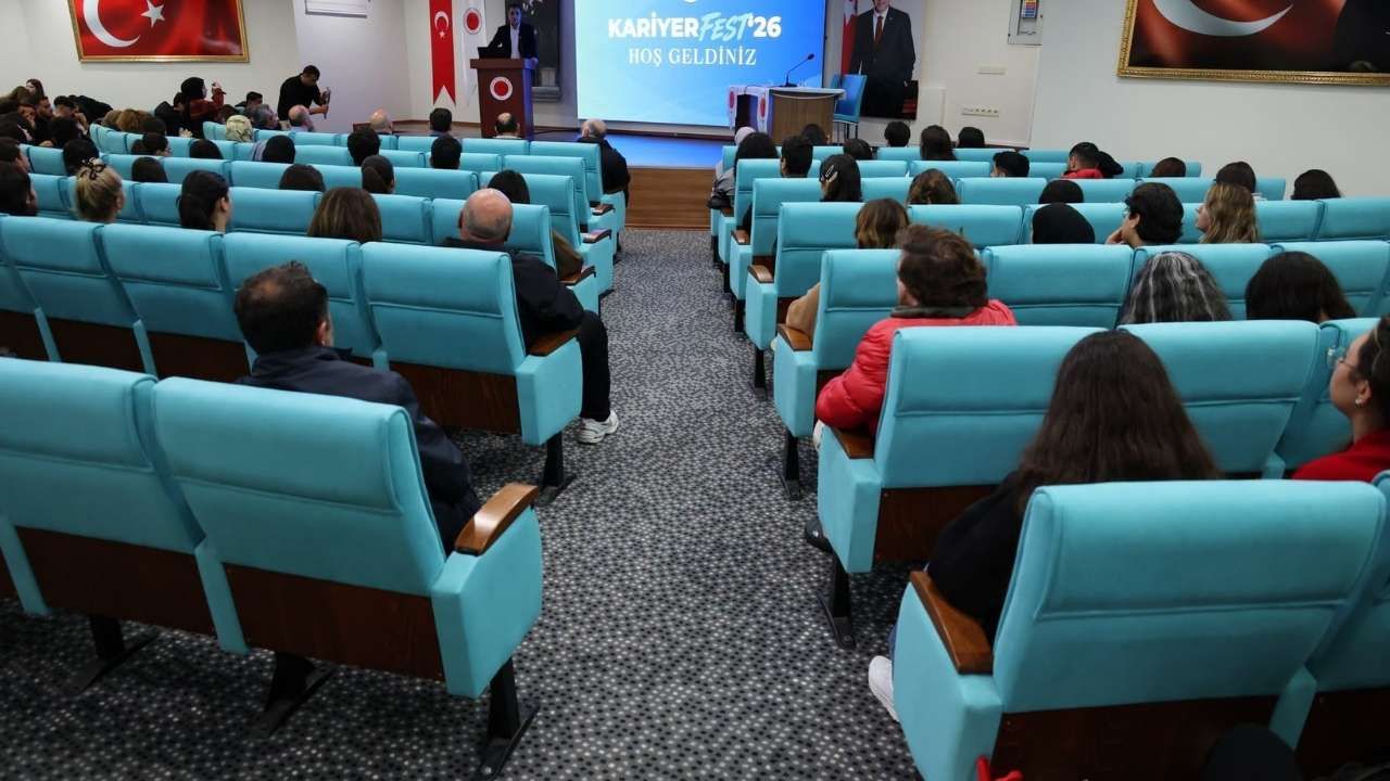 Yozgat Bozok Üniversitesinde Kari̇yerfest'26 Coşkuyla Devam Ediyor (3)