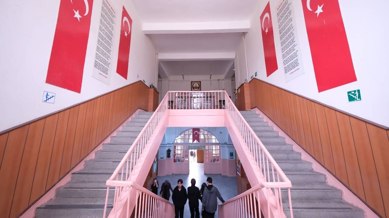 Yozgat Lisesi Müdürü Mustafa Telli Anlattı Zorunlu Olmadıkları Halde Cepheye Koştular! (3)