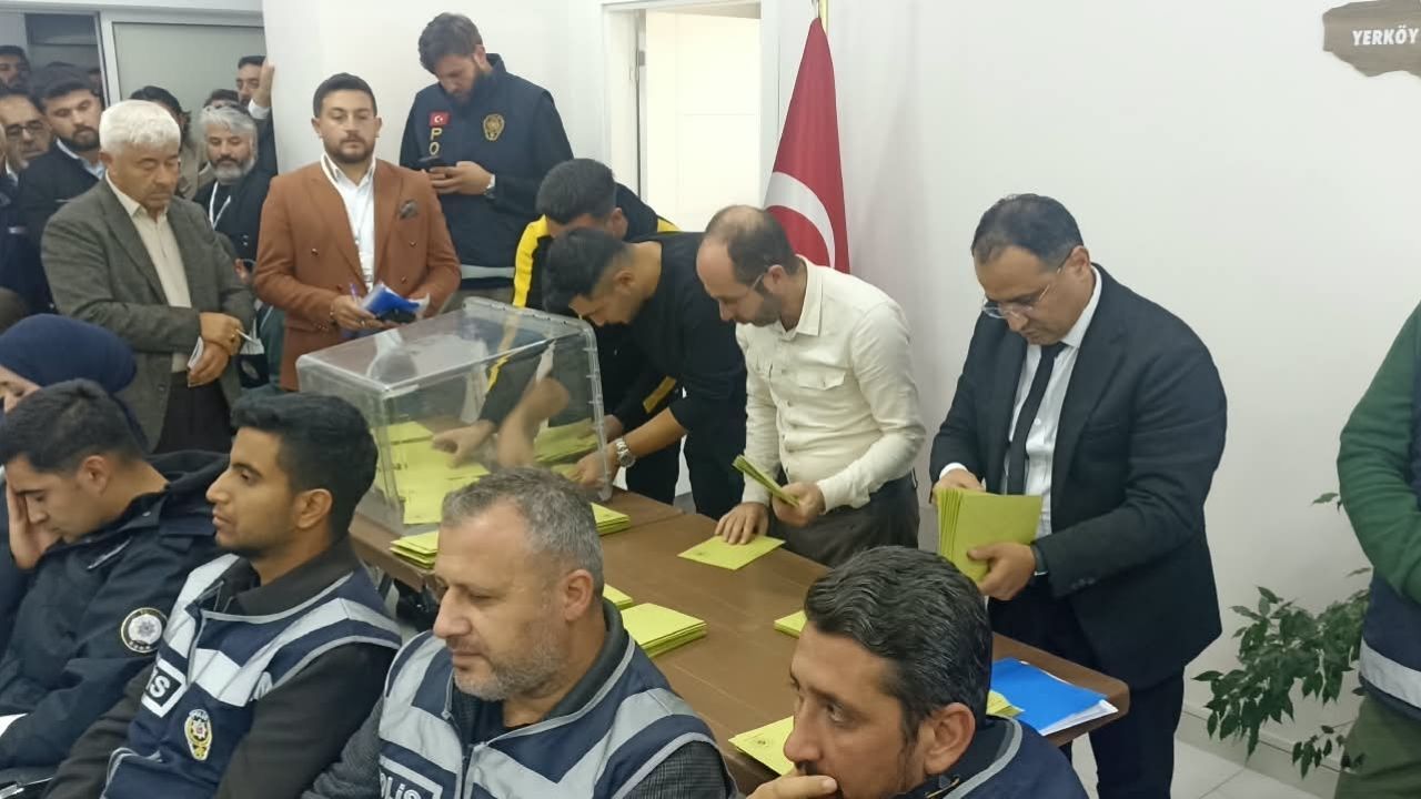 Yozgat Ticaret Borsası'nda Sandıklar Açıldı! Kullanılan Oy Sayısı Belli Oldu