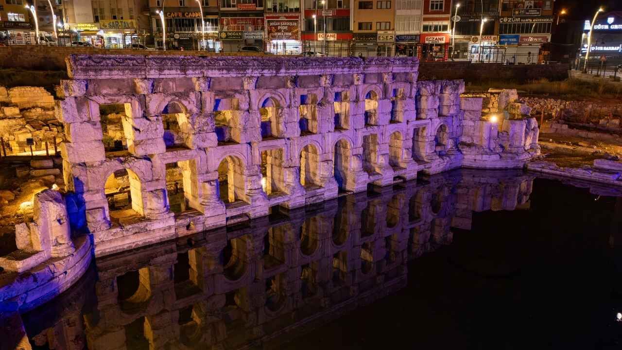 Yozgat'ın 2 Bin Yıllık Tarihi Gece De Işıl Işıl! (1)