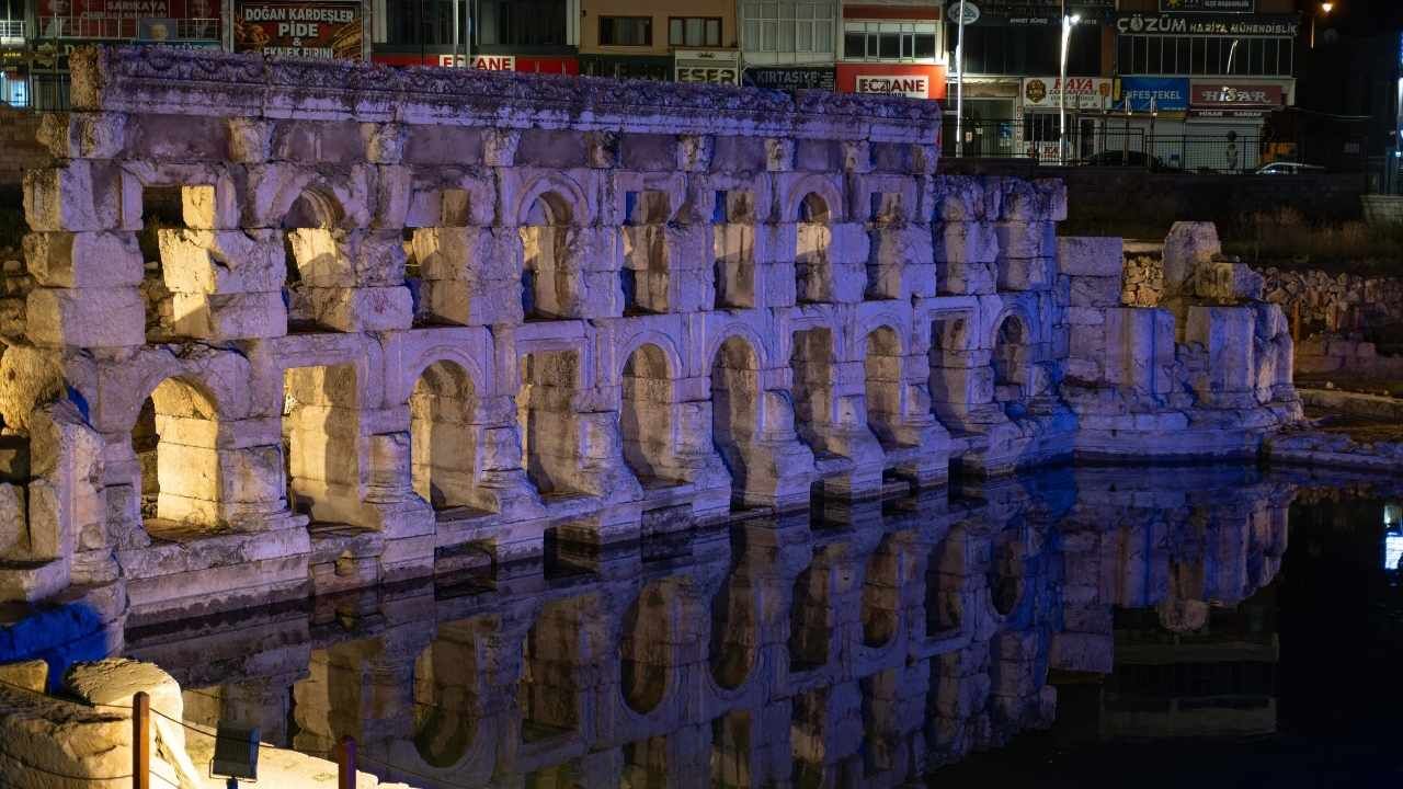Yozgat'ın 2 Bin Yıllık Tarihi Gece De Işıl Işıl! (3)