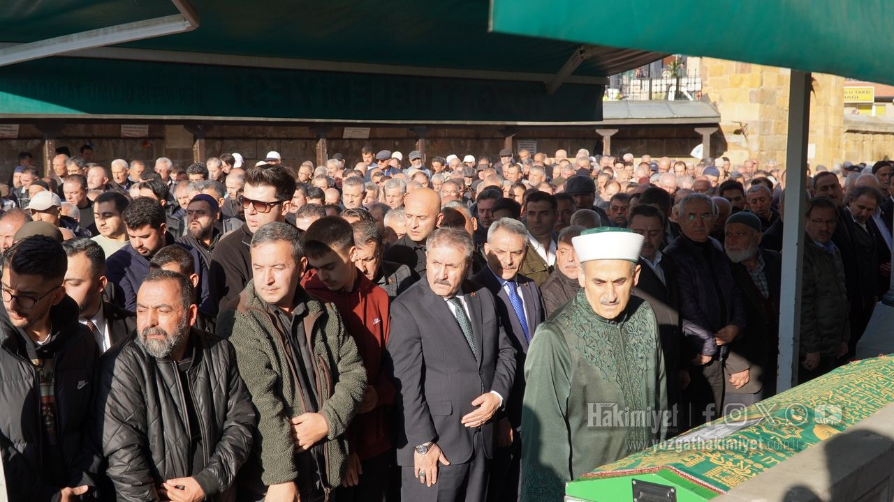 Yozgatlı İş İnsanı Hasan Karaca Son Yolculuğuna Uğurlandı (4)
