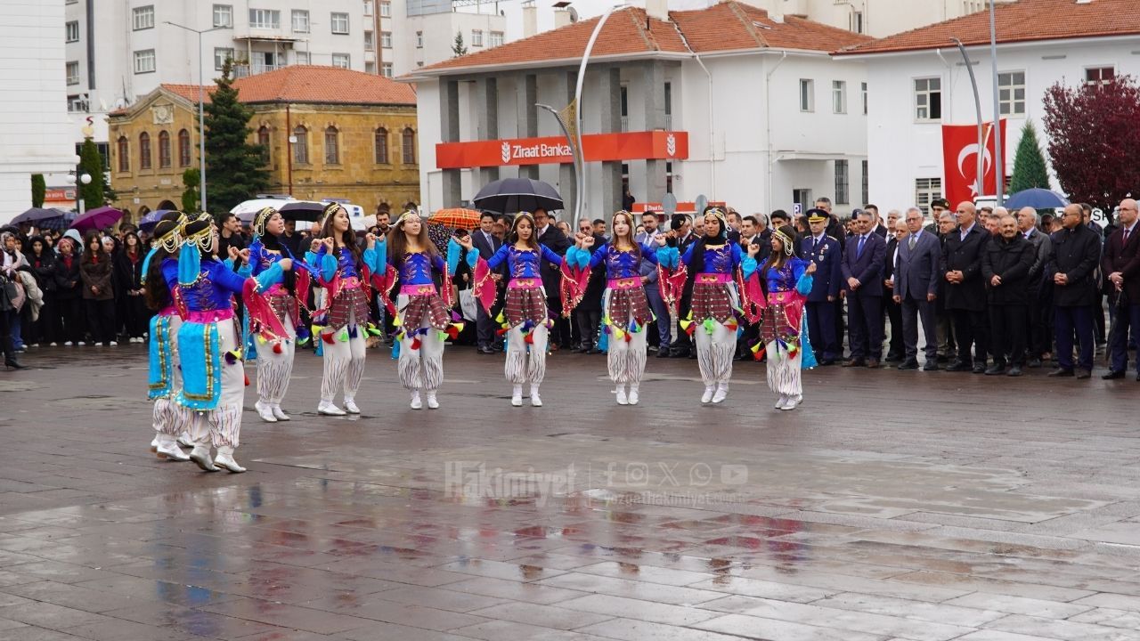 Yozgat'ta 102 Yıl Sonra Aynı Heyecan Cumhuriyet Meydanı'nda Anlamlı Buluşma! (1)