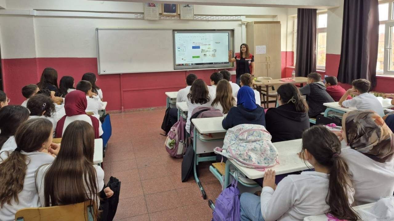 Yozgat'ta 1057 Öğrenciye Dev Gıda İsrafı Eğitimi! İl Tarım Sahada (1)