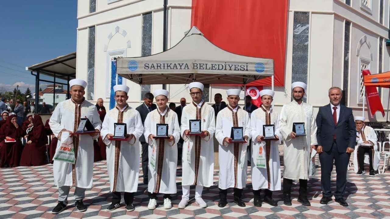 Yozgat'ta Çiftte Gurur Sarıkaya'da Külliye 33 Hafızın İcazet Töreniyle Açıldı (2)