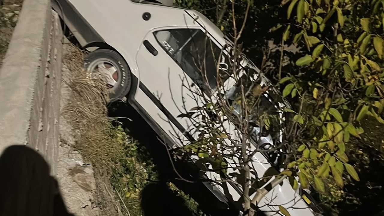 Yozgat'ta Dikkatsiz Sürücü Mezarlığa Uçtu (1)