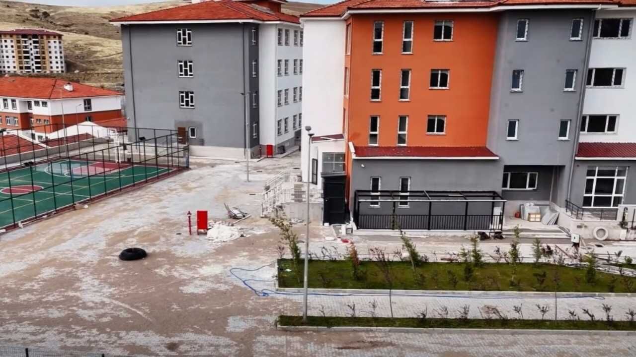 Yozgat'ta Eğitime Dev Yatırım Yeni Endüstri Meslek Lisesi Kampüsü Gün Sayıyor! (1)