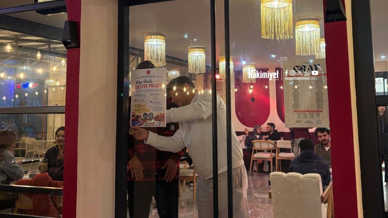 Yozgat'ta Üniversiteliler El Ele Verdi Minik Yüzleri Güldürecek Proje Başladı (3)