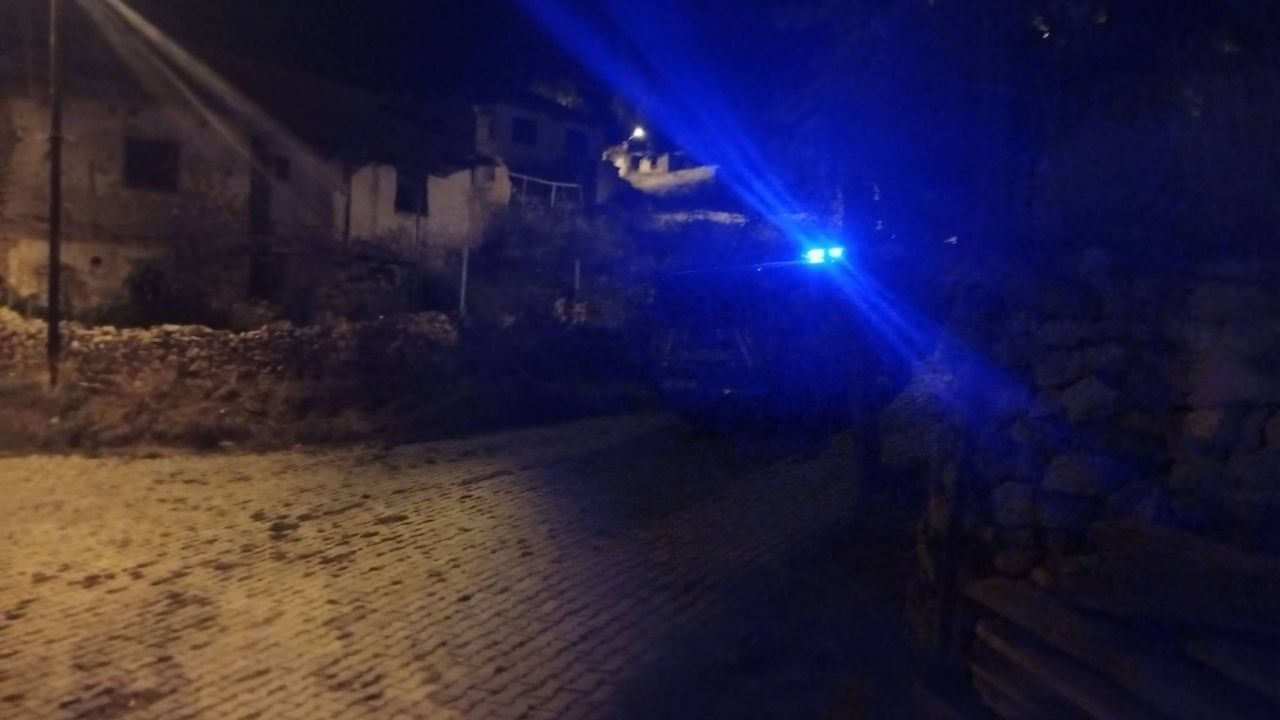 Yozgat'taki Bu Köyde Korku Dolu Anlar Ekipler Zamanında Yetişti! (1)